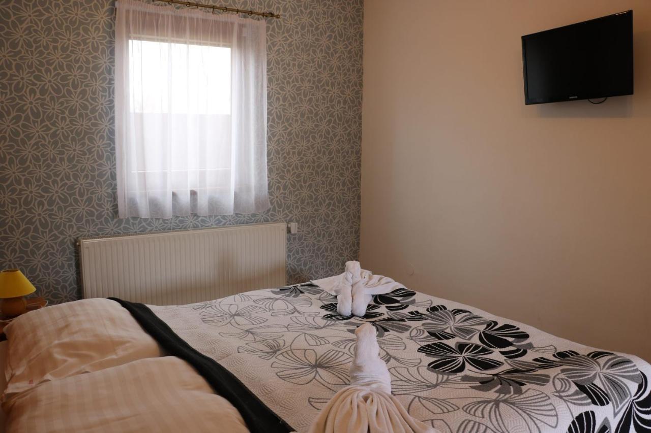 Penzion Anesis - Studia Turčianske Teplice エクステリア 写真